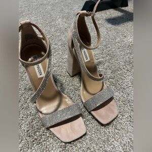 Beautiful party shoes ✨